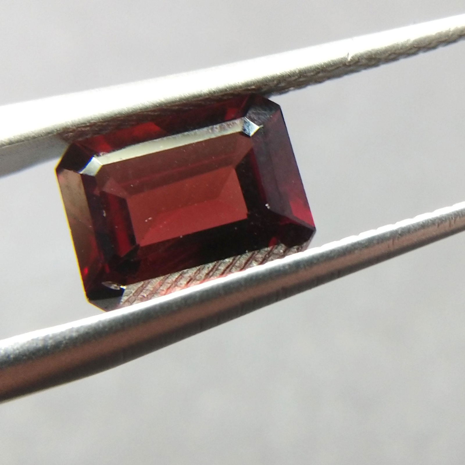 Natural Emerald Cut 1.85 Carats Garnet Loose Gemstone (1 of 6)