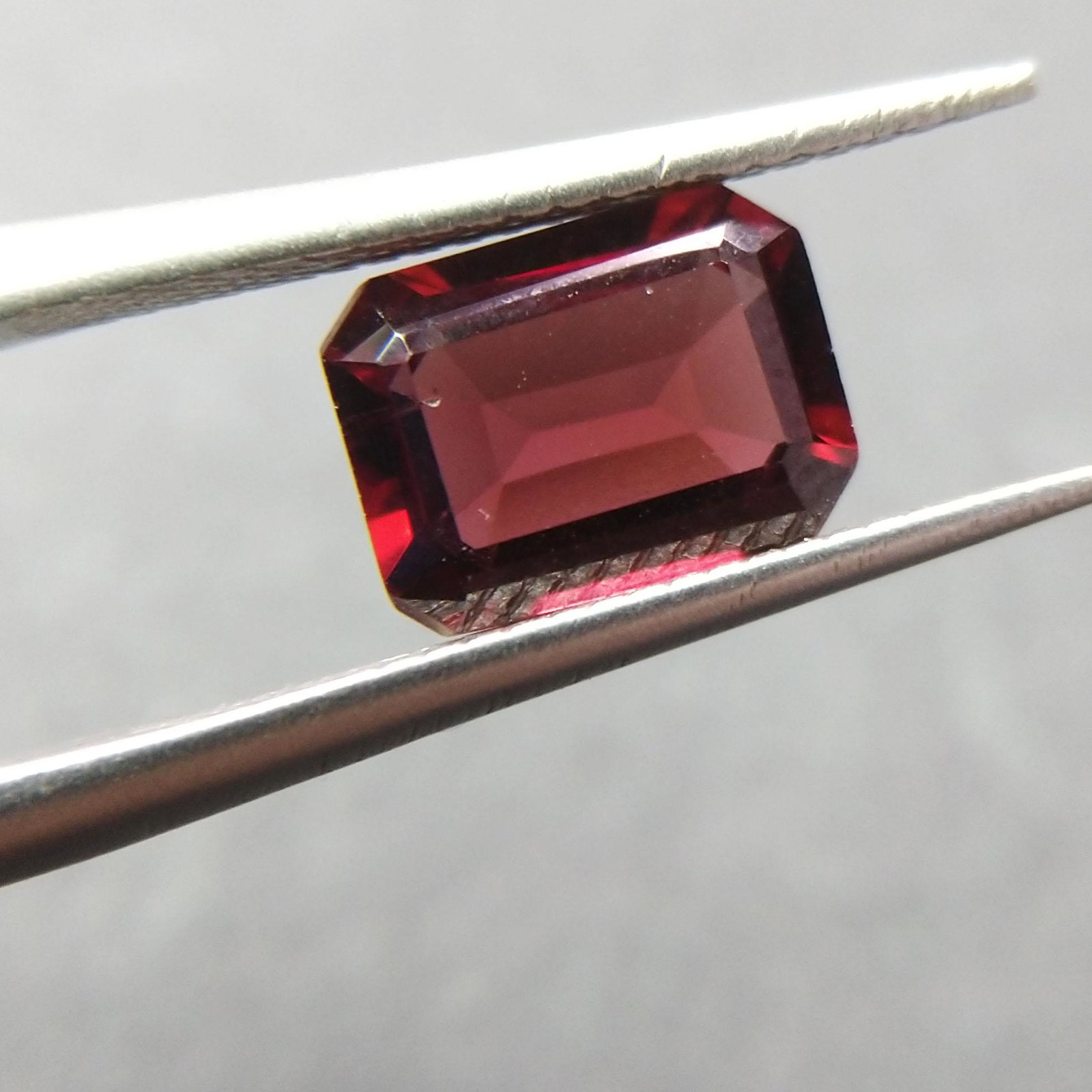 Natural Emerald Cut 1.77 Carats Garnet Loose Gemstone (1 of 6)