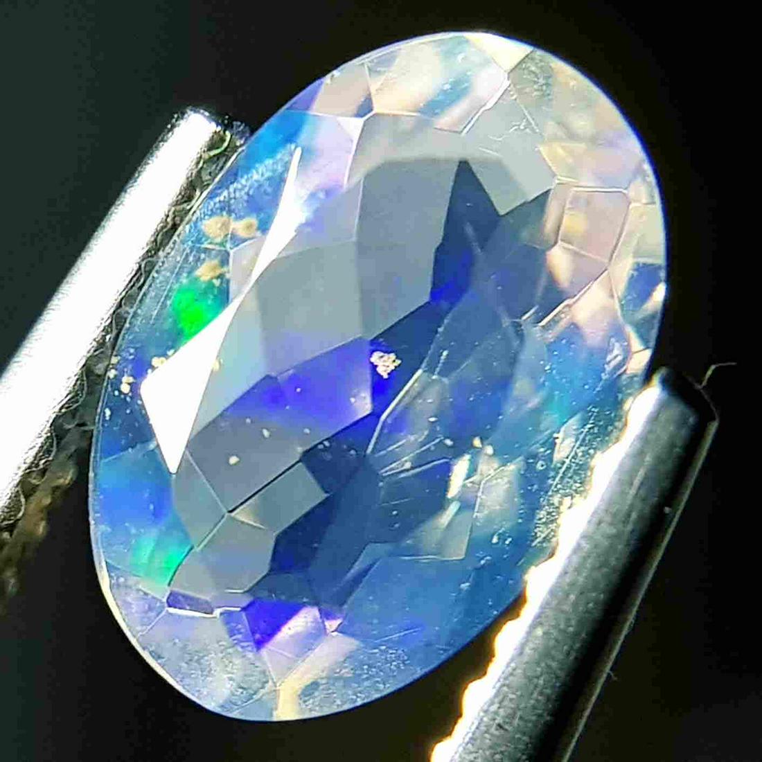 Natural Fire Opal Oval Cut 1.18 ct (1 of 5)