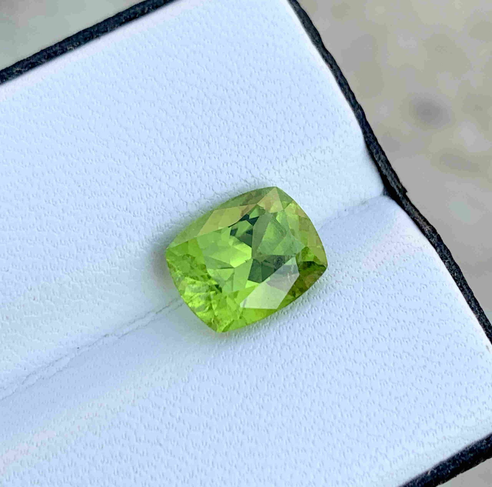 4.55 CTs Natural Peridot Gemstonesâ—‡Pakistan (1 of 5)