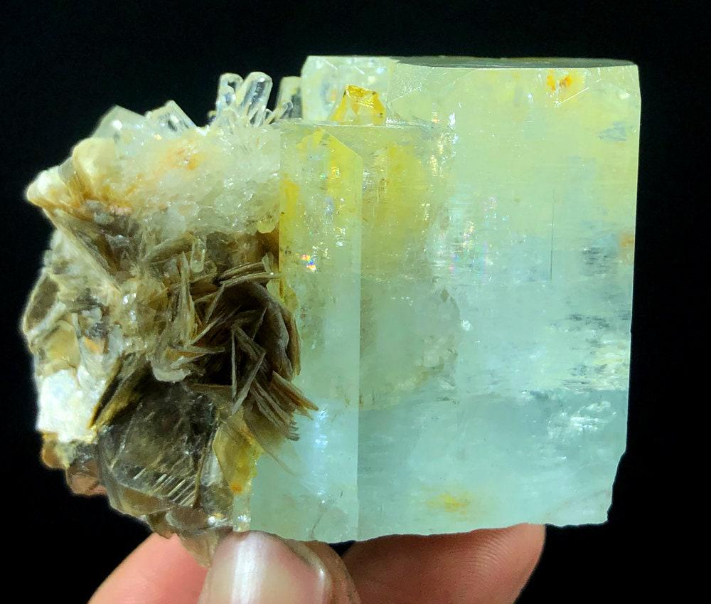 Natyral Aquamarine Crystal specimen from Skardu: Natural Aquamarine Crystal specimen from skardu Pakistan weight;147 Gram- dimension; 59*54*34 mm origin. pakistan treatment.natural Ecommerce shipping R24-24 Learn more about this item Reserve: $190.0