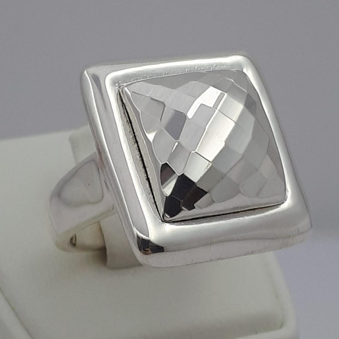 925 Sterling Silver - Ring: Ring Gender : Men/Women Material : 925 Sterling Silver Weight : 6,84 gr Condition : NEW / Unused Size : US:8½ , EU:58.3 , UK:Q , D:18.5 mm Free resizing on demand Item no:C30
