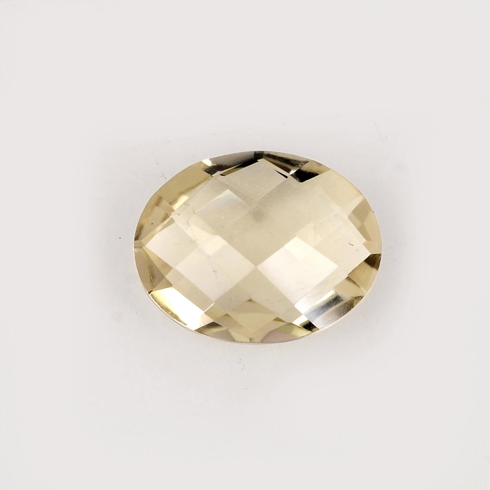 1.85 Carat Yellow Color Natural Oval Lemon Quartz Loose: No Reserve! Title: 1.85 Carat Yellow Color Natural Oval Lemon Quartz Loose Gemstone 1 Pieces Additional Information: Specification of Gemstone Stone : Lemon Quartz Shape : Oval Size : 4H x 10L x 8W mm