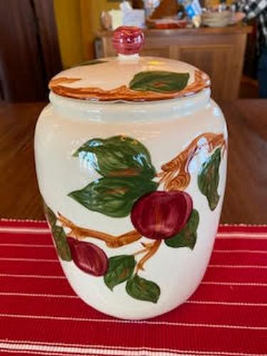 Franciscan apple cookie jar cheap