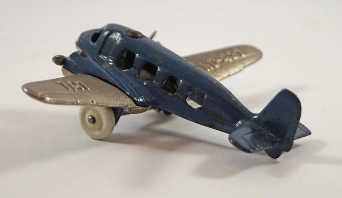 Antique TAT NC-431 Airplane Hubley Cast Iron Toy (1 of 6)