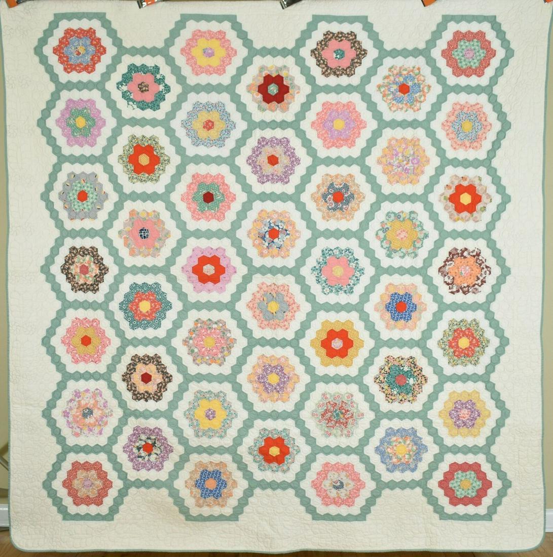 Well Quilted 30's Flower Garden Quilt (1 of 12)