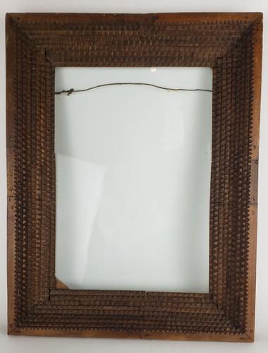 Early Tramp Art Frame (1 of 10)
