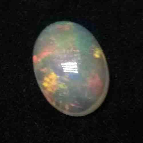 2.60 Cts Beautiful ! Natural Ethiopian Welo Opal Oval (1 of 5)