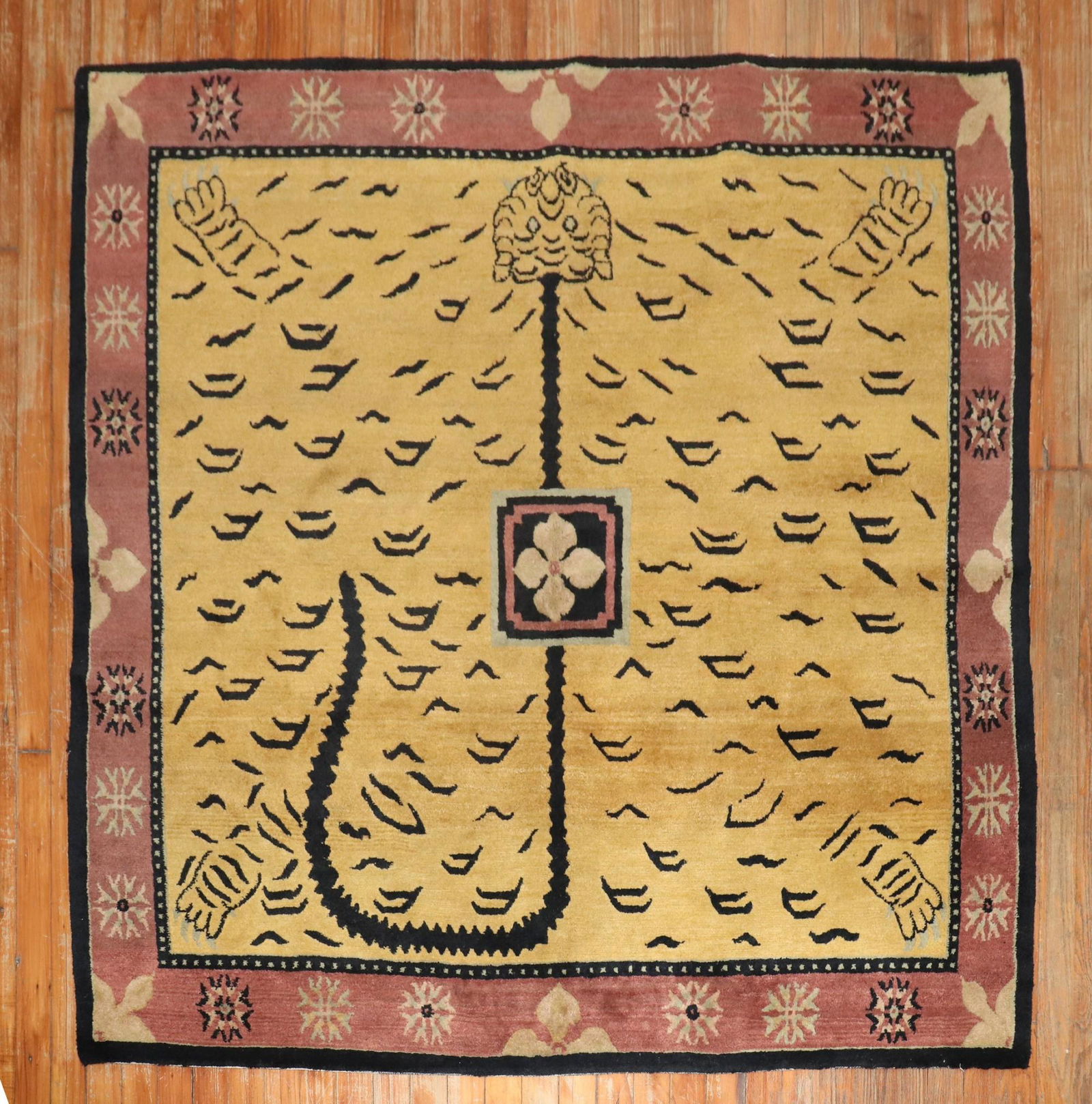 Nepalese Tiger Rug No. j2365 (1 of 7)