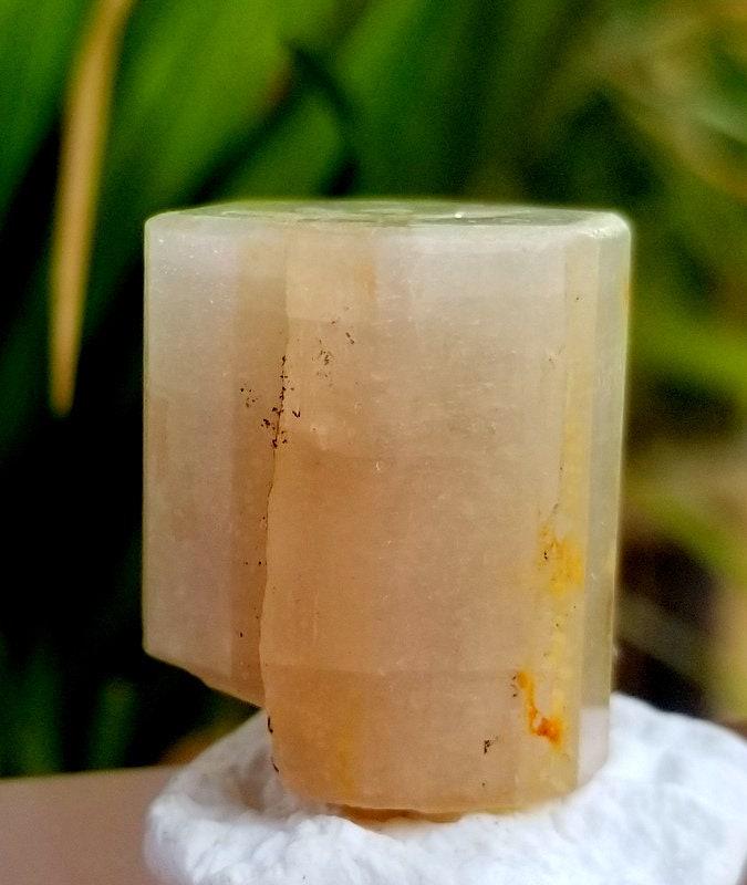 15 Gram Lovelu Natural Epatite Crystal From Skardu: 15 Gram lovely Natural Epatite Crystal From Skardu pakistan size 20mm 14mm 17mm weight 15 Gram Reserve: $10.00 Shipping: Domestic: Flat-rate of $10.00 to anywhere within the contiguous U.S. Internatio
