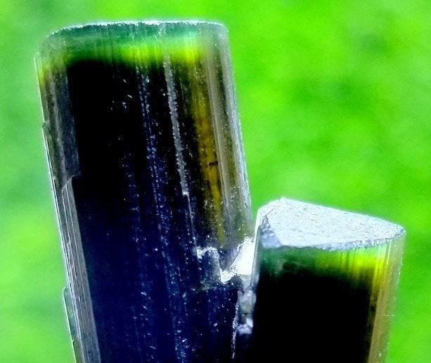10 Gram Lovely Twin Green Kaif Touramline Crystals From: 10 Gram Lovely Twin Green Kaif Tourmaline Crystals From Astaknala Skardu pakistan size 29mm 13mm 15mm weight 10 Gram Reserve: $20.00 Shipping: Domestic: Flat-rate of $10.00 to anywhere within the cont