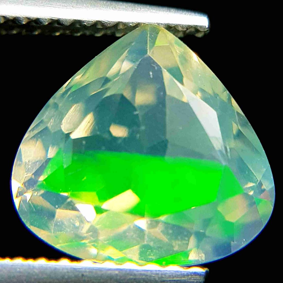 Natural Fire Opal Pear Cut 2.76 ct (1 of 4)