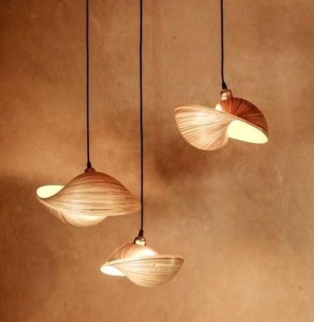 Udara lampshade Natural set 30, 35 and 40 cm: Title: Udara lampshade Natural set 30, 35 and 40 cm Dimension: DIMENSIONSJust the lampshades: 30, 35 and 40 cm / 11.8 , 13.7 and 15.7 inches ØPlafonniere: 10 cm / 3.9 inches diameter – 2.5 