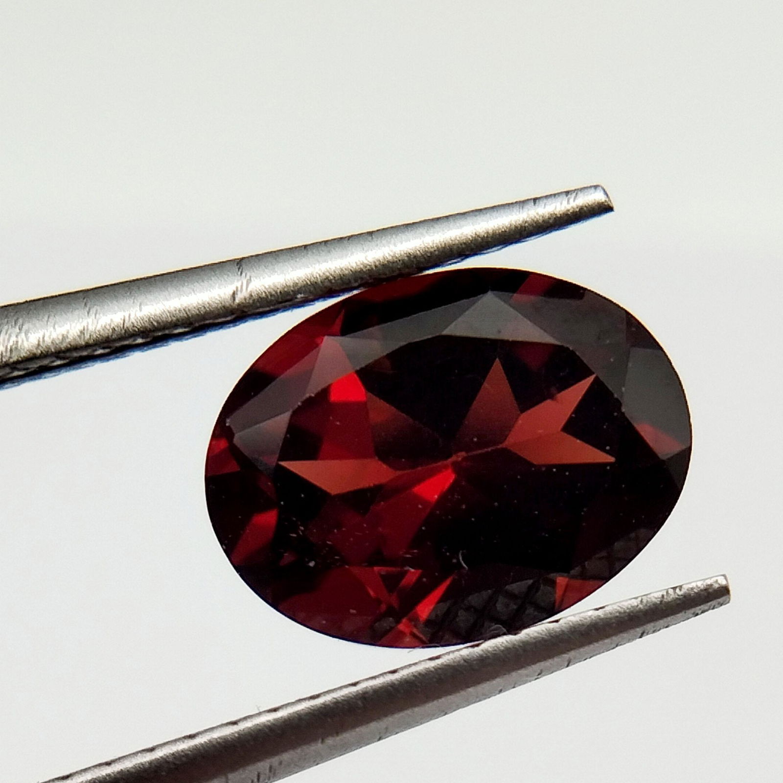 Natural Oval Cut 1.27 Carats Garnet Loose Gemstone (1 of 9)