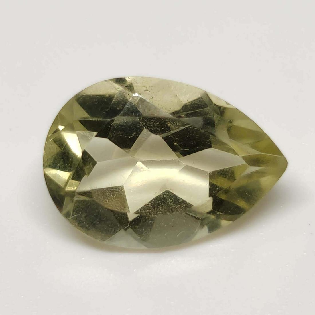 3.40 ct Natural Green Lemon Quartz: No Reserve! Title: 3.40 ct Natural Green Lemon Quartz Description: Gemstones: Natural Lemon Quartz Carat Weights: 3.40 ct Size/Dimensions: 12 x 10 x 5 mm Materials & Techniques: Quartz Weight Unit: Ct