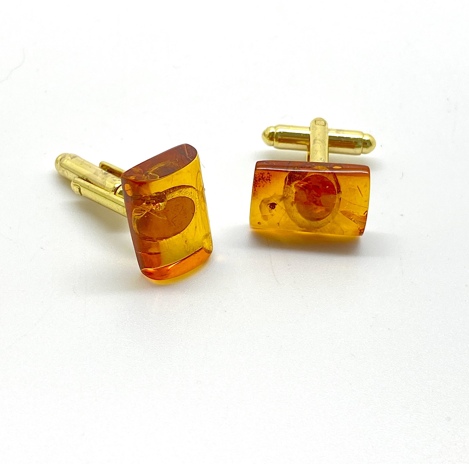 Grand Amber Cufflinks (1 of 6)