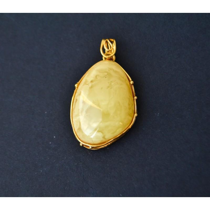13 g. 100% natural Baltic amber pendant yellow (1 of 16)