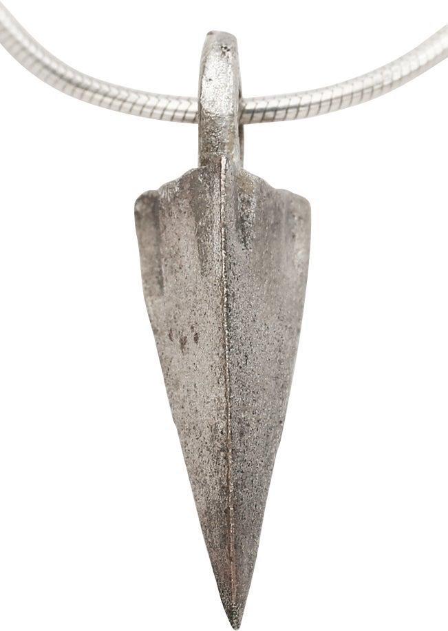 ROMAN ARROWHEAD NECKLACE, 3rd-5th CENTURY AD (1 of 2)