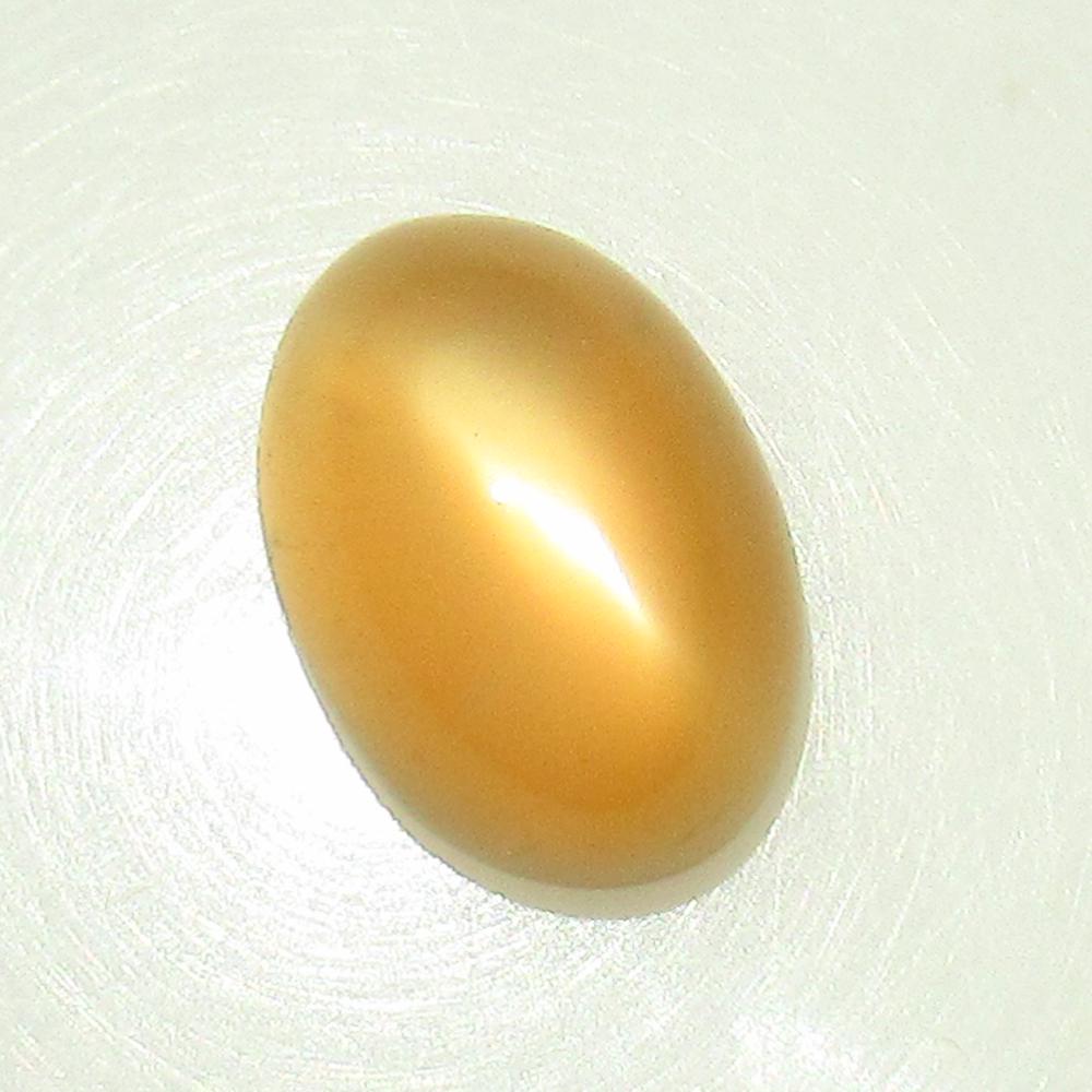 4.15 Ct Natural Moonstone Oval Cab: No Reserve! Title: 4.15 Ct Natural Moonstone Oval Cab Stone Clarity: Transparent Gemstone: Natural Moonstone Carat Weights: 4.15 Size/Dimensions: 11.50 x 8.10 x 6.20 mm Additional Info: Nice Oval Cabo