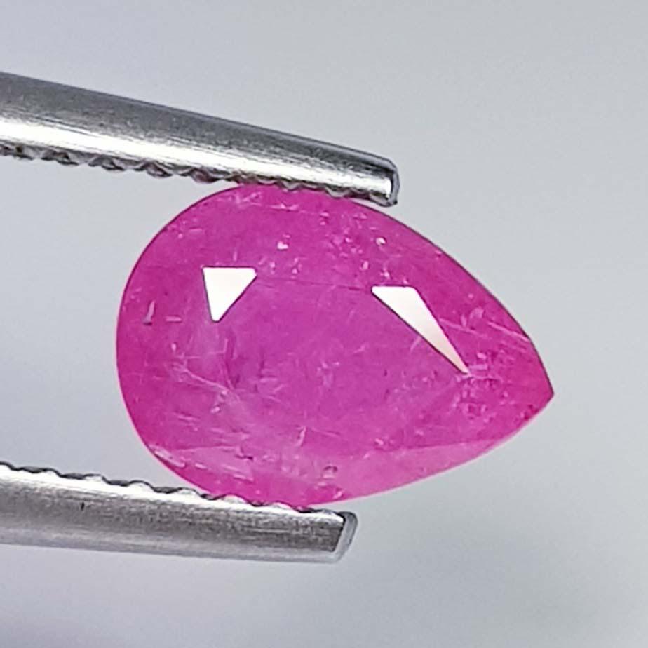 1.37 Ct Natural Ruby Pear Cut (1 of 2)