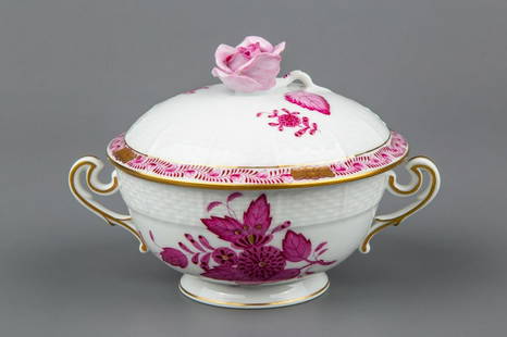 Herend Chinese Bouquet Raspberry Cream Soup Bowl: Herend Chinese Bouquet Raspberry Cream Soup Bowl Manufacturer: Herend Porcelain Manufactory (Hungary) Quality: Handpainted, 1st class Pattern: Chinese Bouquet Raspberry (AP) Condition: Pre-owned, in e