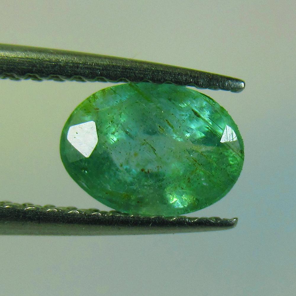 0.81 Ct Natural Zambian Emerald Oval Cut (1 of 2)