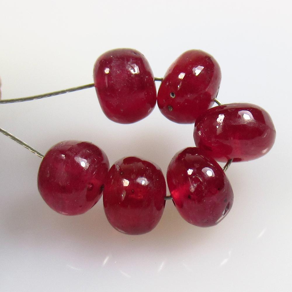 12.58 Ct Natural 6 Mozambique Red Ruby Round Beads (1 of 2)