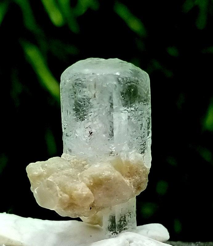 15 Carets Lovely Natural Aquamarine Crystal From Skardu: 15 Carets Lovely Natural Aquamarine Crystal From Skardu pakistan size 18mm 8mm 13mm weight 15 Carets Reserve: $10.00 Shipping: Domestic: Flat-rate of $10.00 to anywhere within the contiguous U.S. Inte