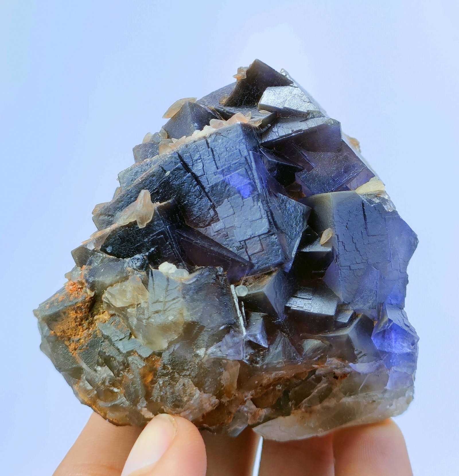 329 Gram Beautiful Natural Cubic Flourite With Calcite: Title: 329 Gram Beautiful Natural Cubic Flourite With Calcite Specimen Treatment: Natural Weight: 329 Gram Size/Dimensions: 68x57x46 mm Origin: Pakistan Reserve: $35.00 Shipping: Domestic: Flat-r