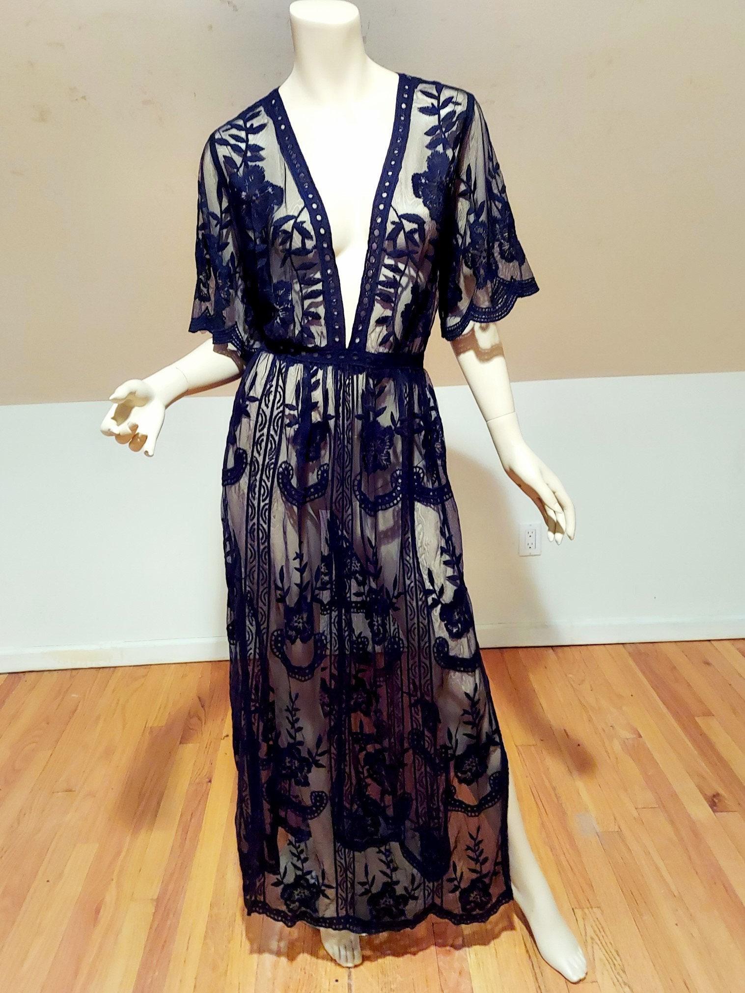 Vtg Embroidered Lace on Tulle Maxi dress Black sur (1 of 8)