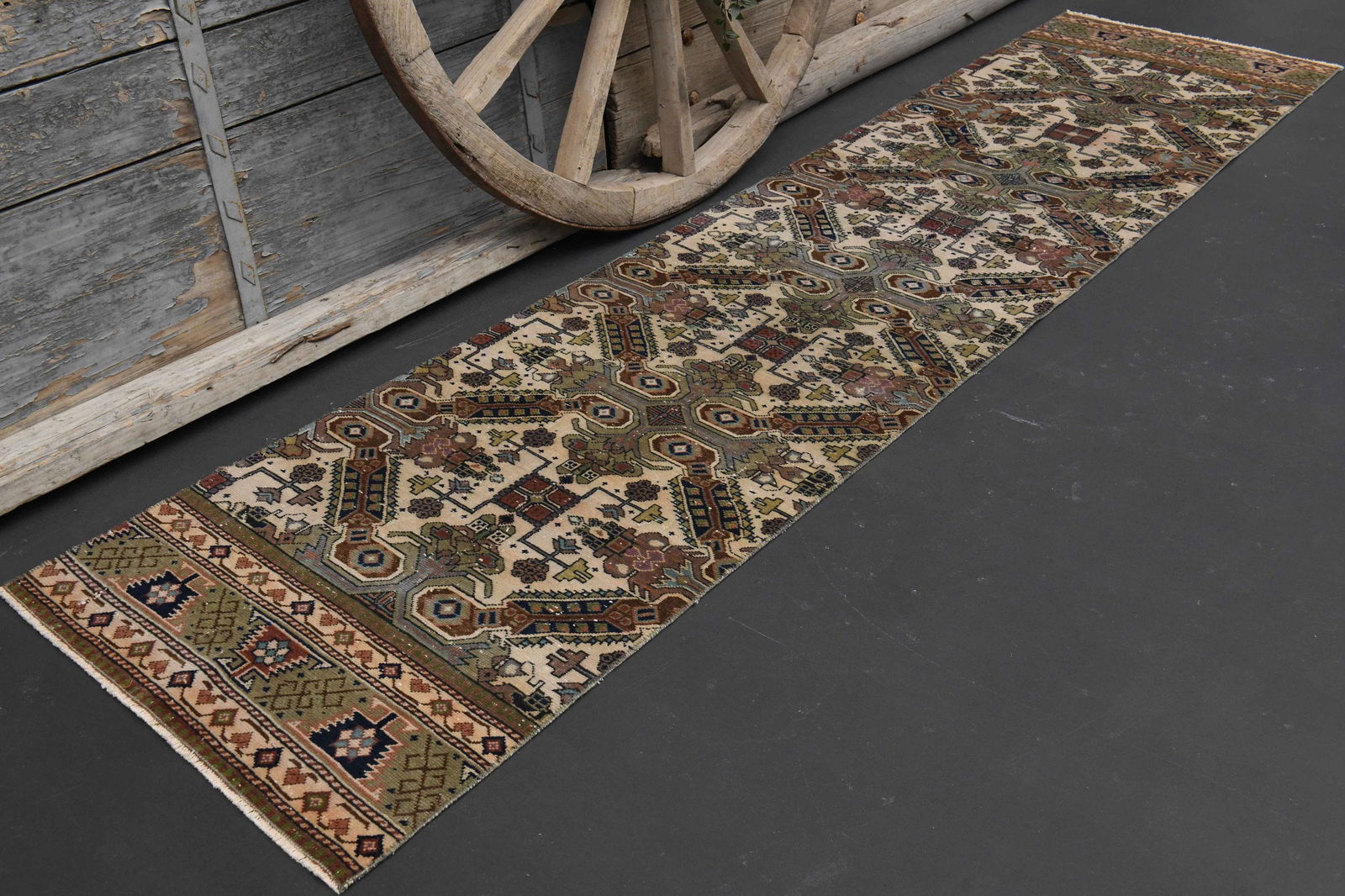 2'2X9'3 ANTIQUE RUNNER RUG (1 of 9)