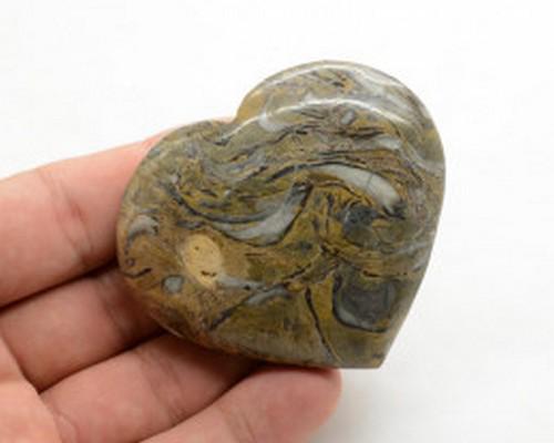 482 Cts Heart Shape Mix Jasper: Title: 482 Cts Heart Shape Mix Jasper Weight: 482 Cts Size/Dimensions: 64 x 59 x 23mm Origin: Pakistan Reserve: $25.00 Shipping: Domestic: Flat-rate of $15.00 to anywhere within the contiguous U.