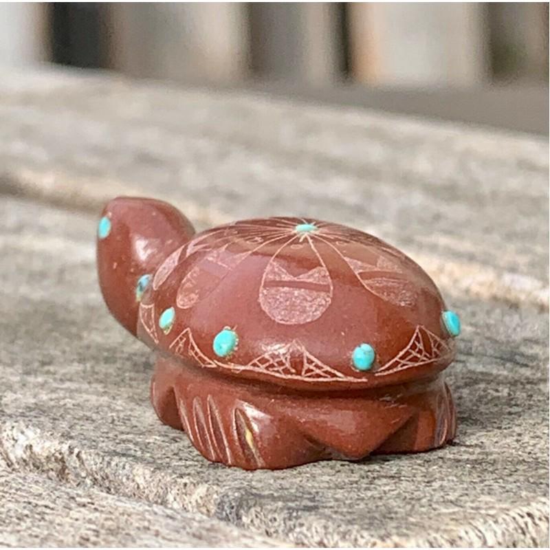 Turquoise turtle gemstone pipestone figurine mineral: MATERIAL: Turquoise Pipestone CONDITION: Very good condition Size: 1,4 inch (35 mm) x 0,75 inch (20 mm) Turquoise is an ancient stone of sky-blue color, symbolizing eternal love and capable of preserv