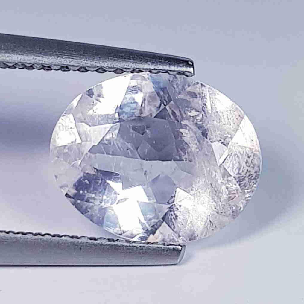 Natural Morganite Oval Cut  1.95 ct (1 of 4)