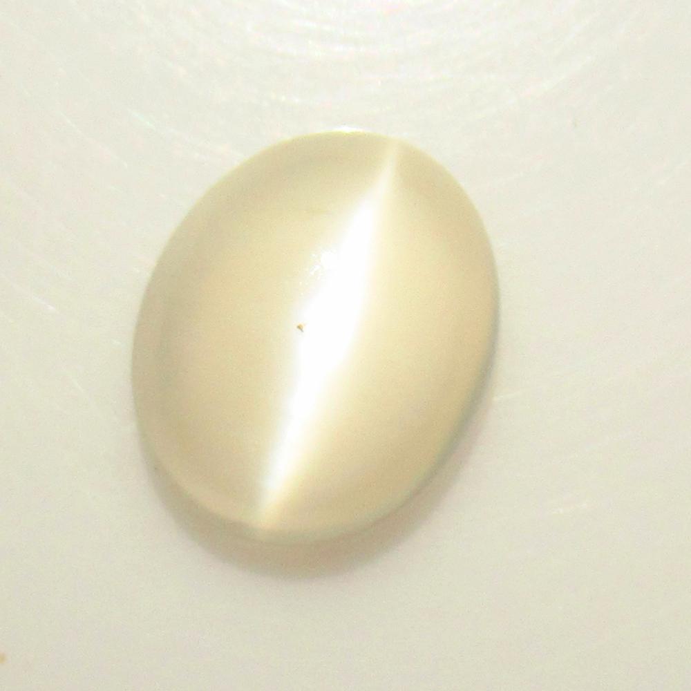3.63 Ctw Natural Moonstone Nice Oval Cab: No Reserve! Title: 3.63 Ctw Natural Moonstone Nice Oval Cab Stone Clarity: Semi-Transparent Gemstones: Natural Moonstone Carat Weights: 3.63 Size/Dimensions: 11.20 x 9.10 x 4.80 mm Additional Informat