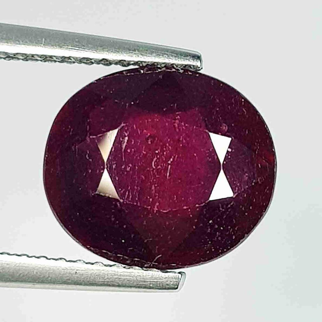 5.44 Ct  Natural Ruby Oval Cut (1 of 4)