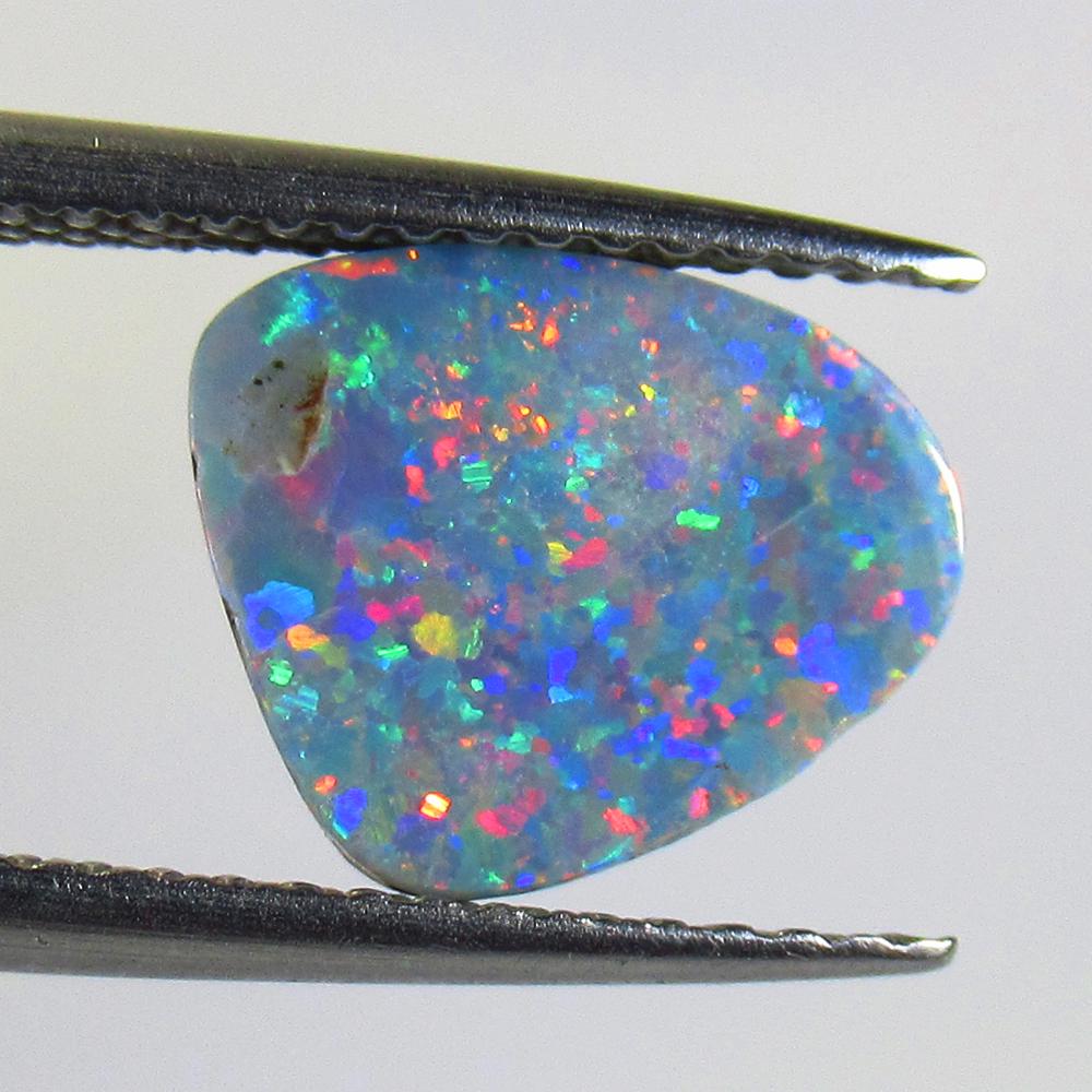 2.27 Ctw Natural Australian Opal Trillion Cabochon: No Reserve! Title: 2.27 Ctw Natural Australian Opal Trillion Cabochon Stone Clarity: Opaque Gemstone: Australian Opal Carat Weights: 2.27 Size/ Dimensions: 9.50 x 8.50 x 3.10 mm Additional Info: Nice 