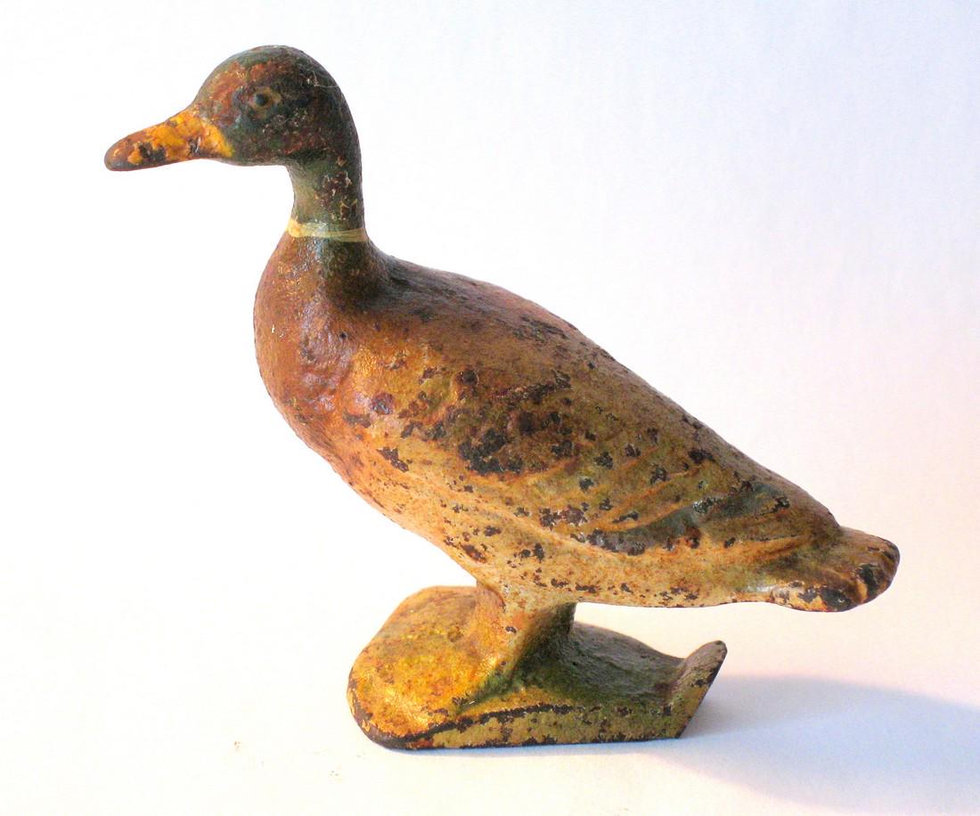 Vintage cast iron duck bottle opener. (1 of 2)
