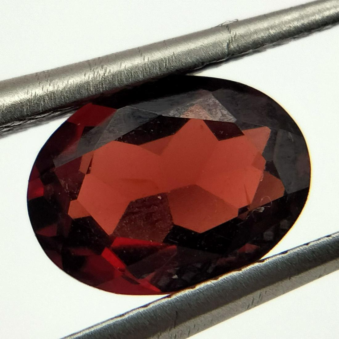 Natural Oval Cut 1.43 Carats Garnet Loose Gemstone (1 of 10)