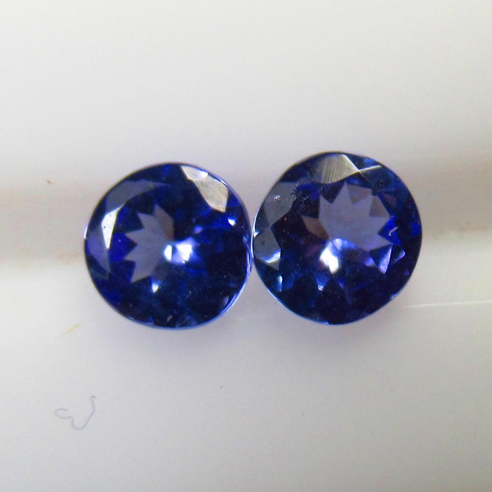 0.46 Ctw Natural Tanzanite Round Pair: No Reserve! Title: 0.46 Ctw Natural Tanzanite Round Pair Stone Clarity: VVS Gemstone: Tanzanite Carat Weights: 0.46 Size/ Dimensions: 4.00 x 4.00 x 2.10 mm / 2 Pc's Additional Info: Round cut / AAA Pu