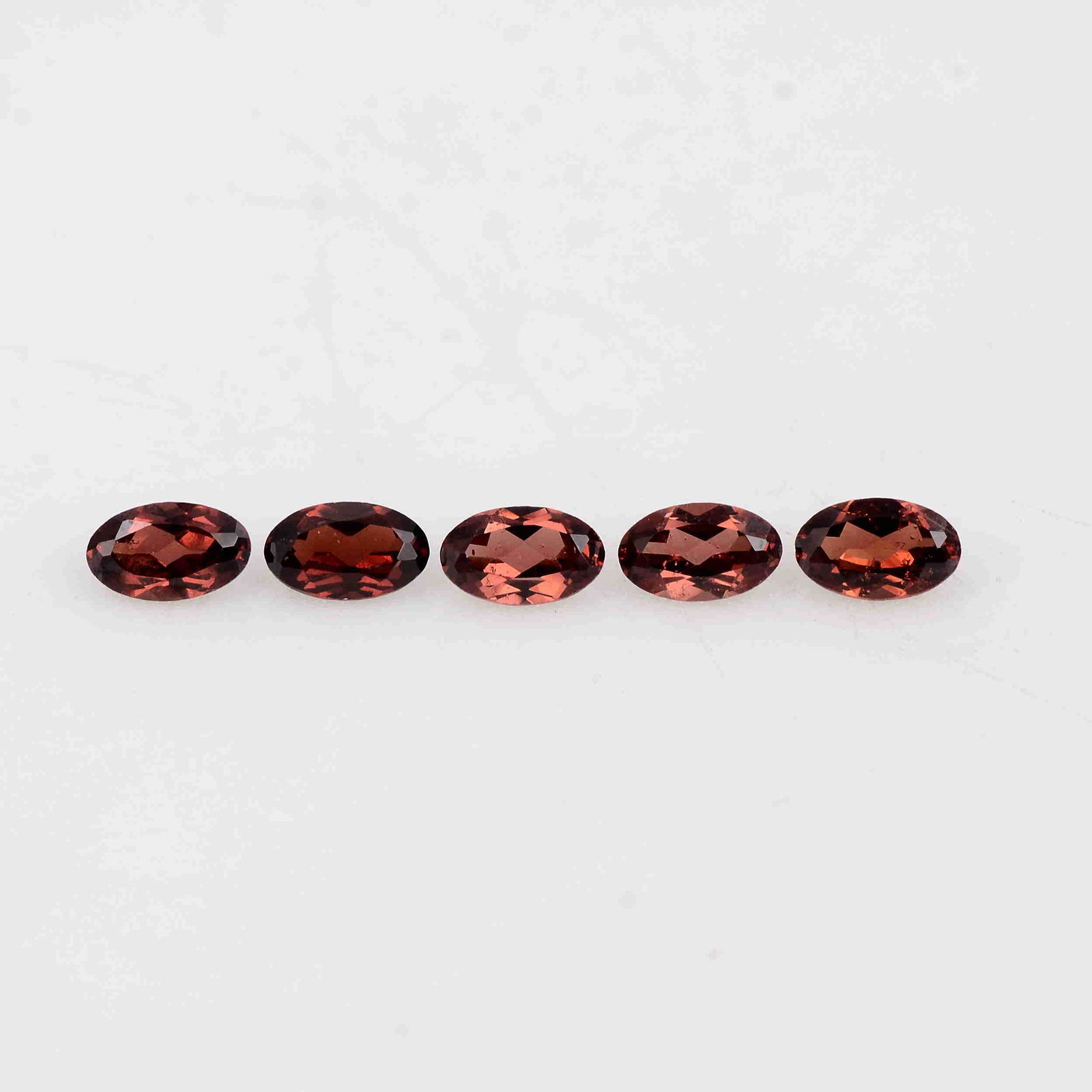 1.36 Carat Red Color Natural Oval Garnet Loose Gemstone: No Reserve! Title: 1.36 Carat Red Color Natural Oval Garnet Loose Gemstone 5 Pieces Brand: Gems Trading Center Gemstones: Garnet Carat Weights: 1.36 Size/Dimensions: 5x3x2 Shipping: Domestic: Flat-rat