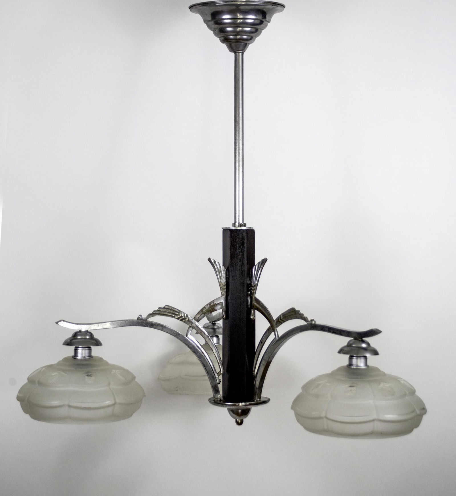 FRENCH ART DECO CHANDELIER MOLDED Etched GLASS MUELLER (1 of 4)