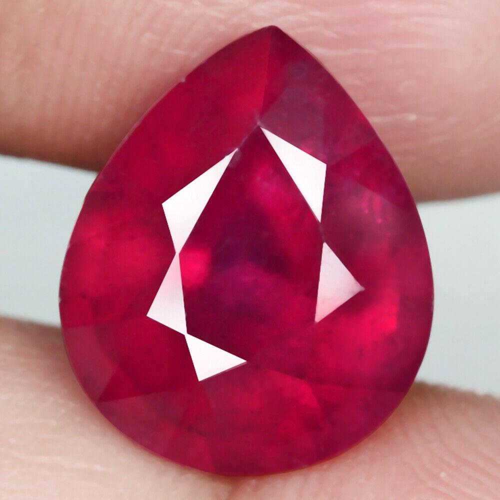 7,26 cts Natural Pear Red Ruby (1 of 3)