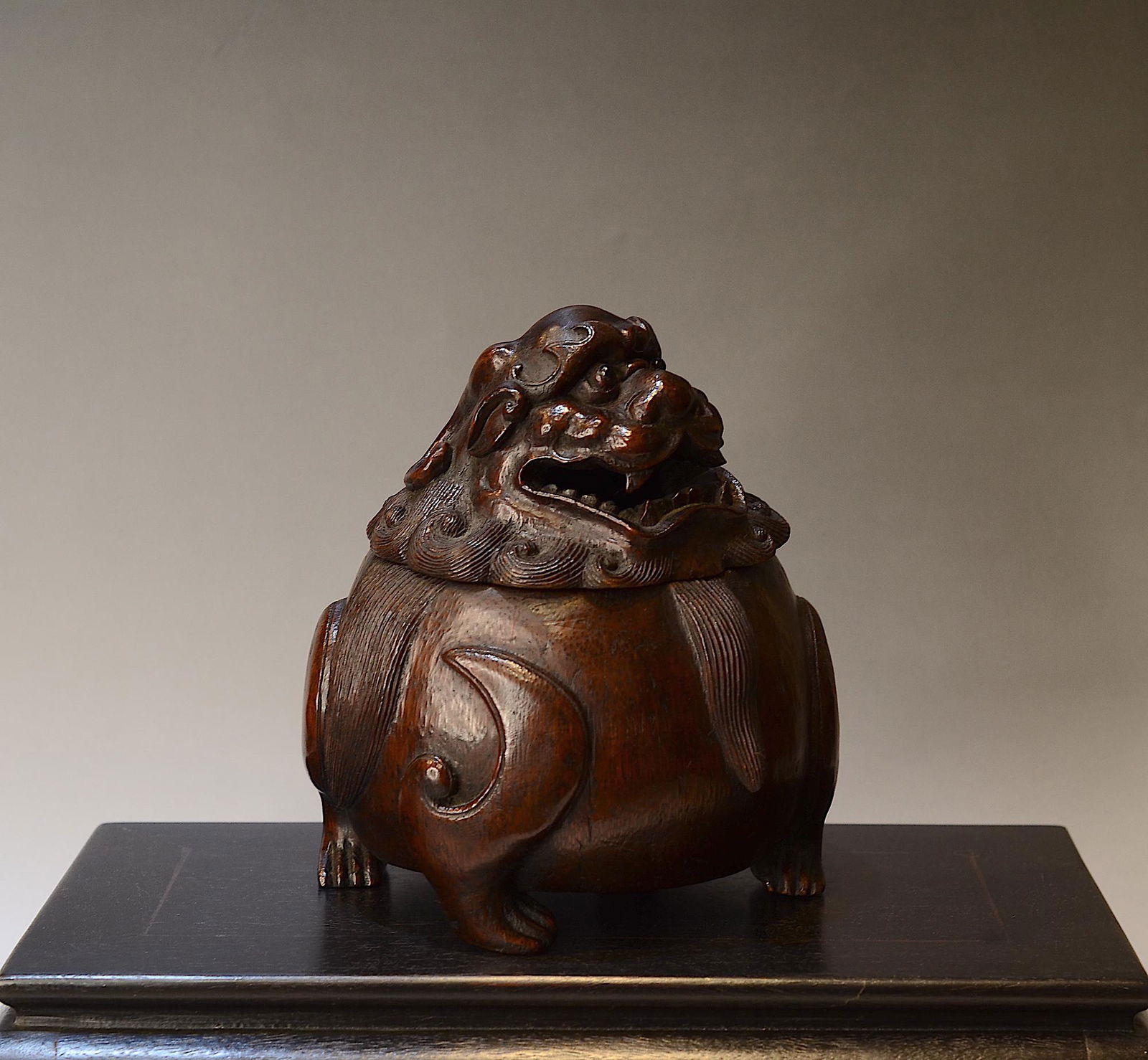 An ancient bamboo lion sculpture (1 of 6)
