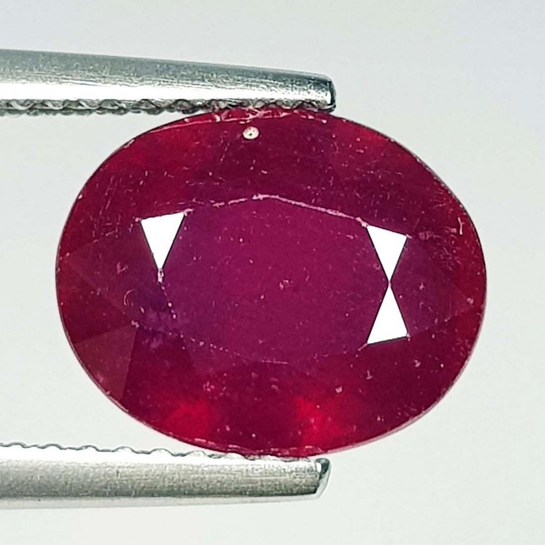 4.91 Ct Natural Ruby Oval Cut (1 of 5)