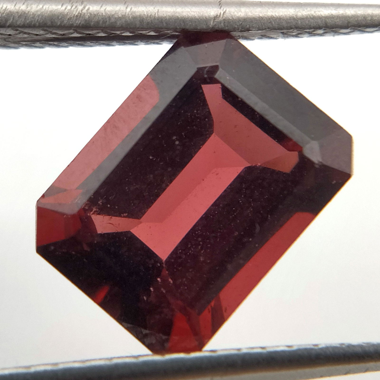 Agate, 2.55 Cts Natural red Color & Pear Cut (1 of 7)