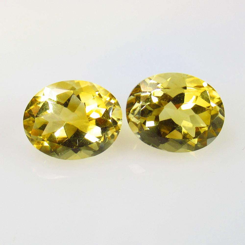 7.30 Ctw Natural Yellow Citrine Oval Pair: No Reserve! Title: 7.30 Ctw Natural Yellow Citrine Oval Pair Stone Clarity: VVS Gemstones: Citirine Carat Weights: 7.3 Size/Dimensions: 11.00 x 8.80 x 7.00 mm / 2 Pc's Additional Information: Excellen