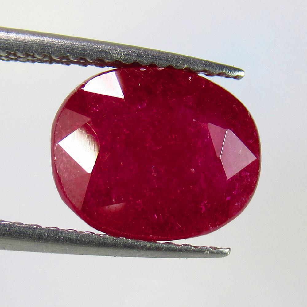 5.63 Ctw Natural Mozambique Pinkish Red Ruby Oval Cut (1 of 3)