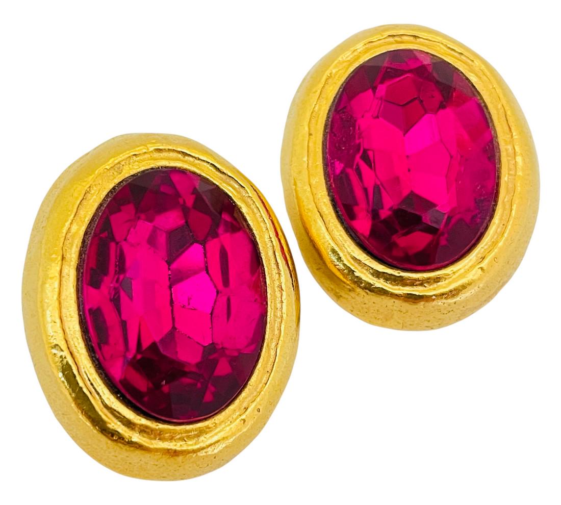 Vintage gold hot pink glass designer runway clip on earrings (1 of 3)