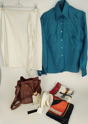 LOUIS VUITTON, CARTIER, BALMAIN, MOSCHINO Lot consisting of 7 luxury fashion items for women (1 of 9)